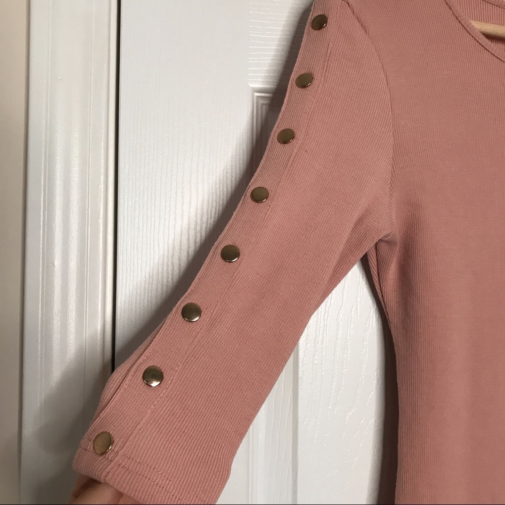 BUTTON DETAIL SWEATER DRESS LARGE - Picture 3 of 4